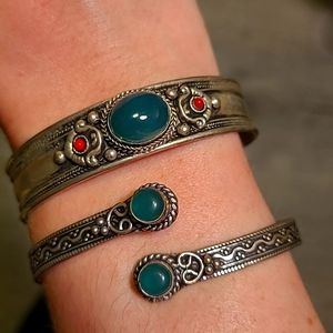Costume jewelry- silver bangles